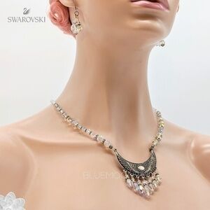 SWAROVSKI Artisan Necklace and Earrings Set